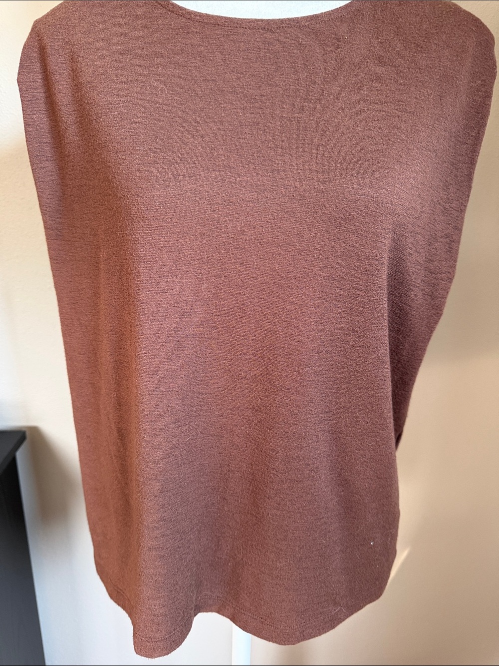 Banana Republic Chocolate Brown Sleeveless Padded Shoulder Top Size Small